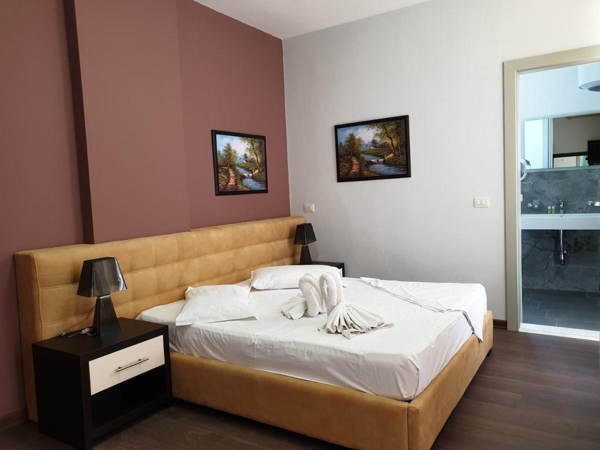 Perandor Beach Durrës 外观 照片