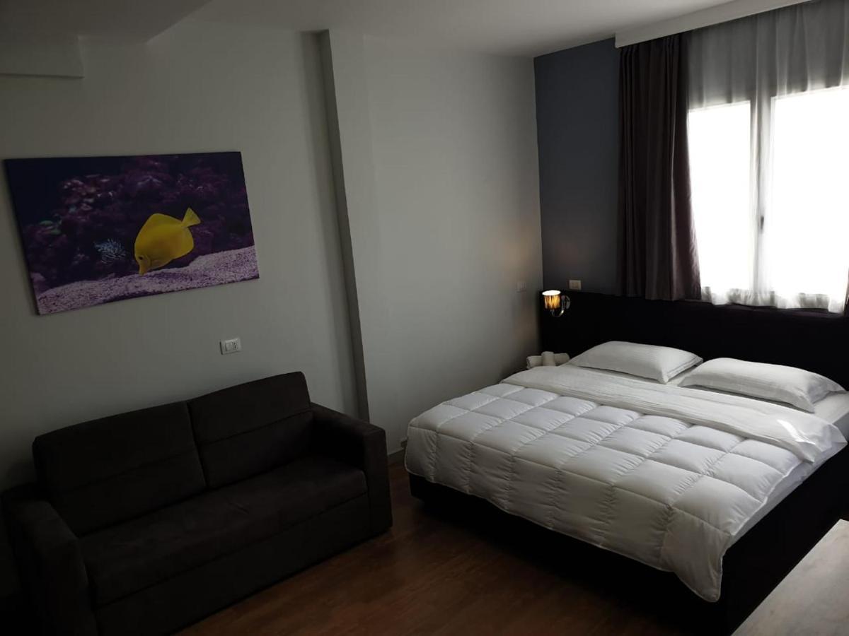 Perandor Beach Durrës 外观 照片