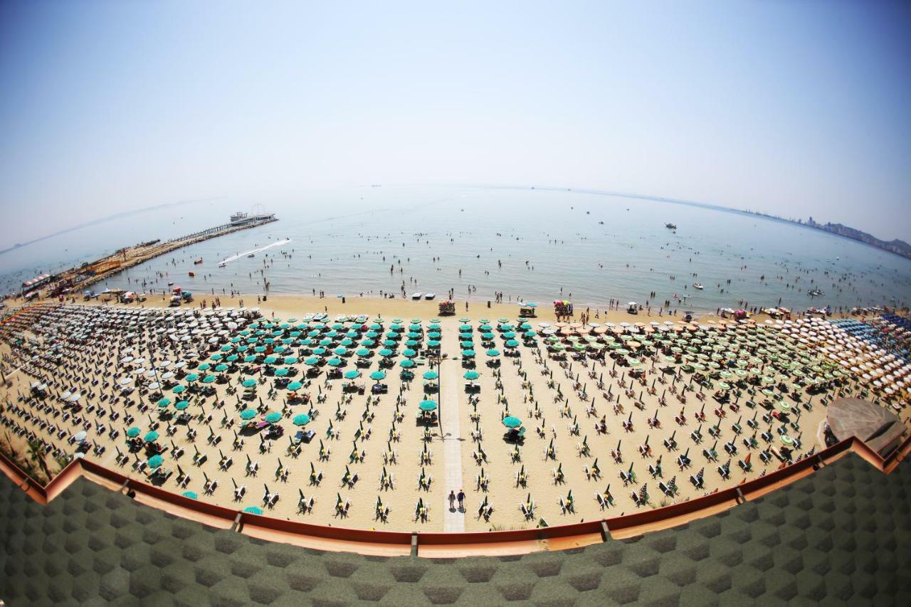 Perandor Beach Durrës 外观 照片